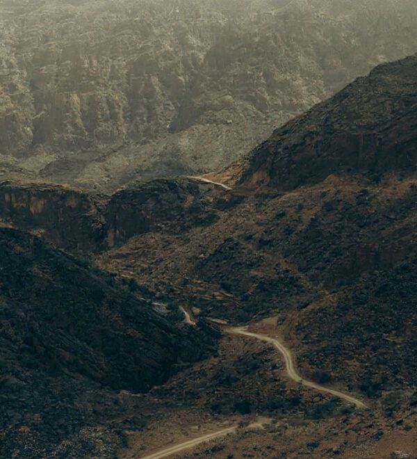 Jebel Akhdar Guide: Oman’s Green Mountain, Honestly Explained