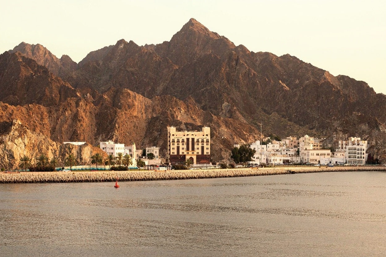 Mutrah Fort — Muscat Old Town